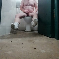Cruising the toilets