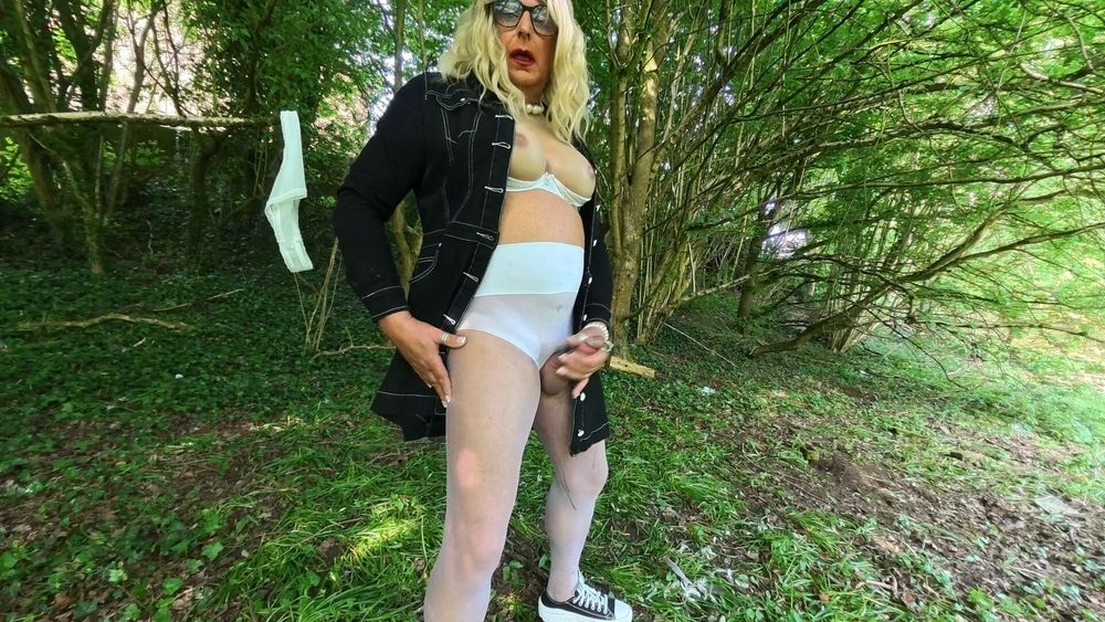 Amateur crossdresser Kellycd2022 sexy milf in the woods  #50