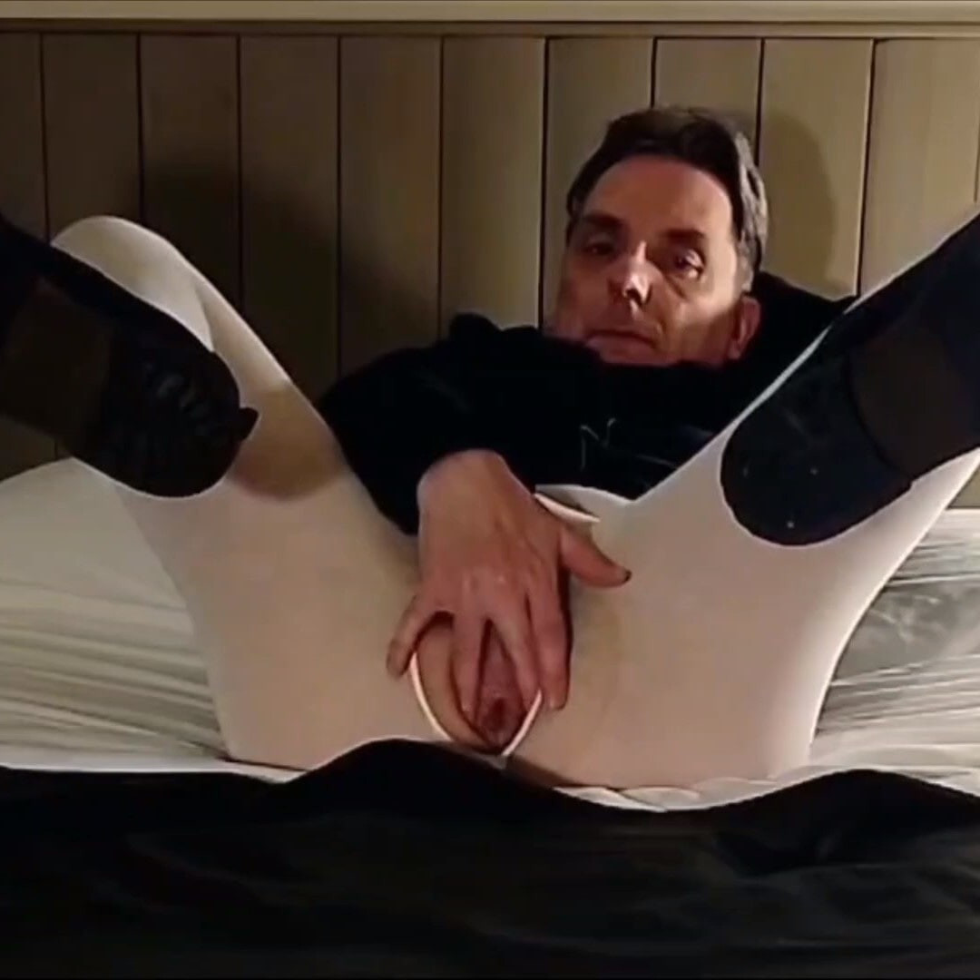Slutty ass exposure