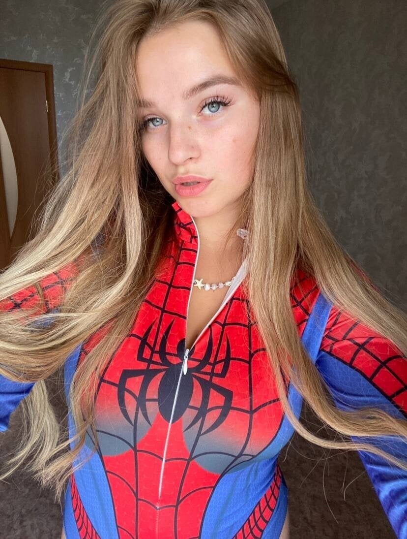 Alice  Free Photos #18