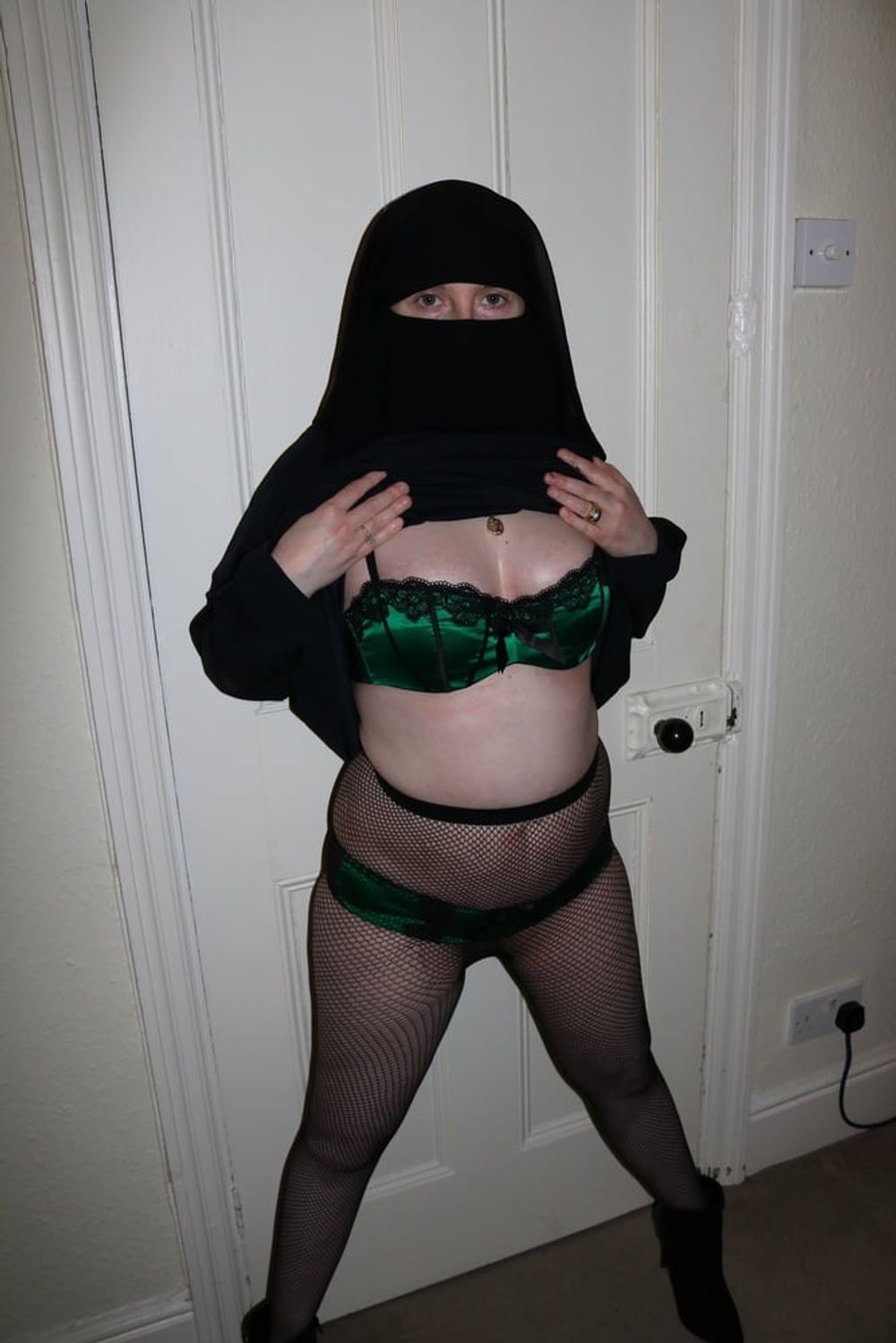 Burqa Niqab Fishnet Pantyhose #21