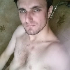 Hello everyone I'm hier for you my hard penis