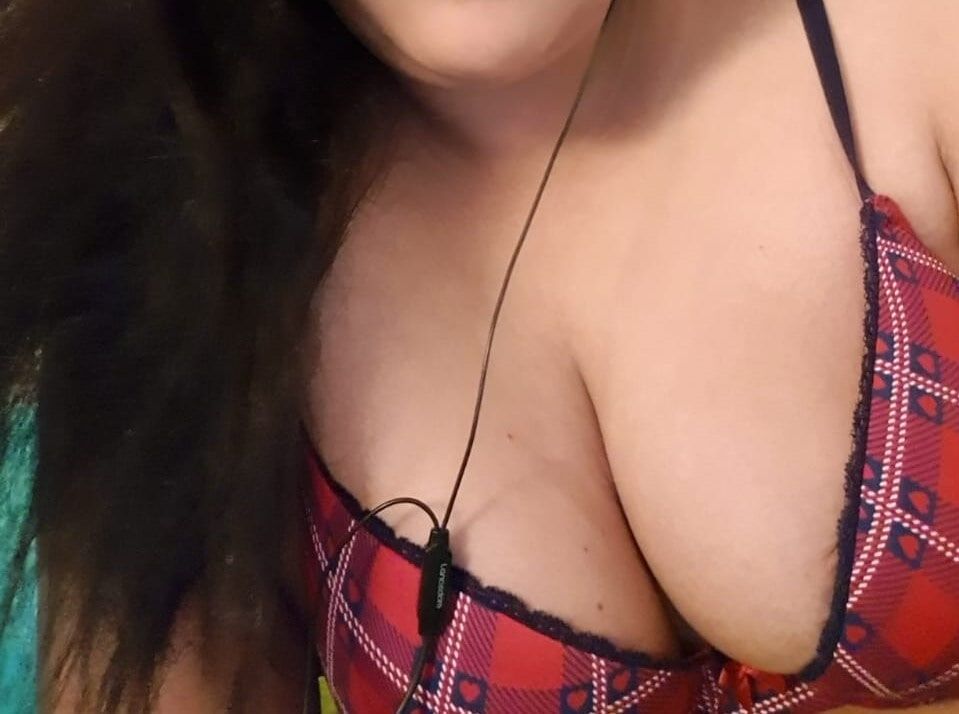 checkered bra , sexy neck line and boobs  #8