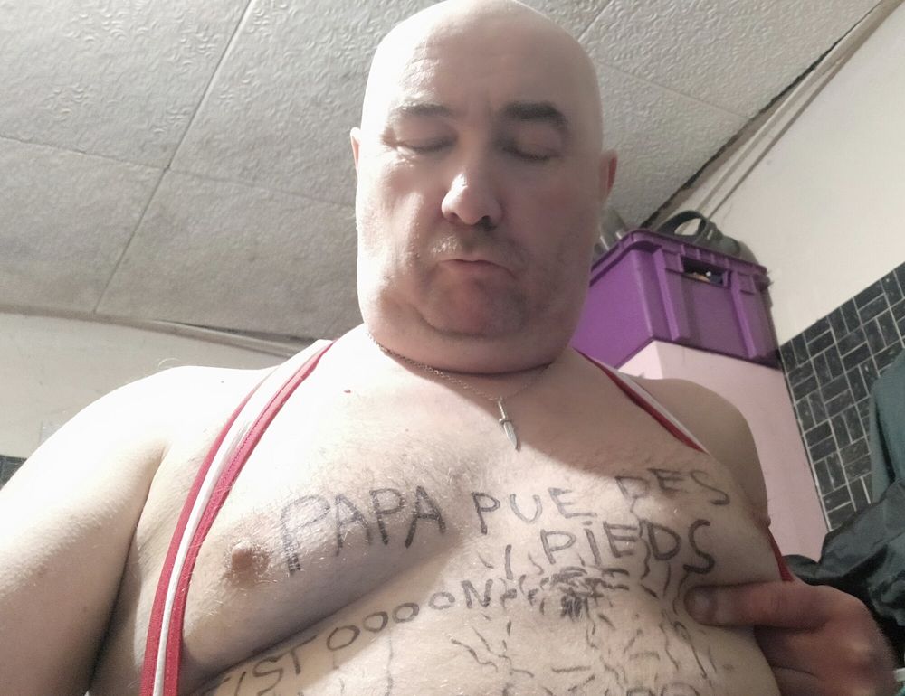 Chubby dad fight boser and sex patterns on belly #8