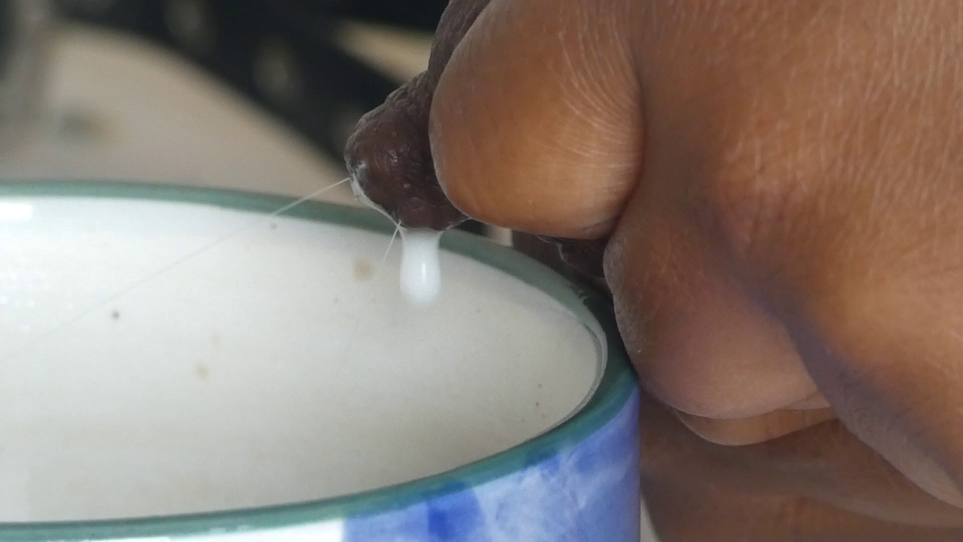 Serving tea with milk, complete gallery