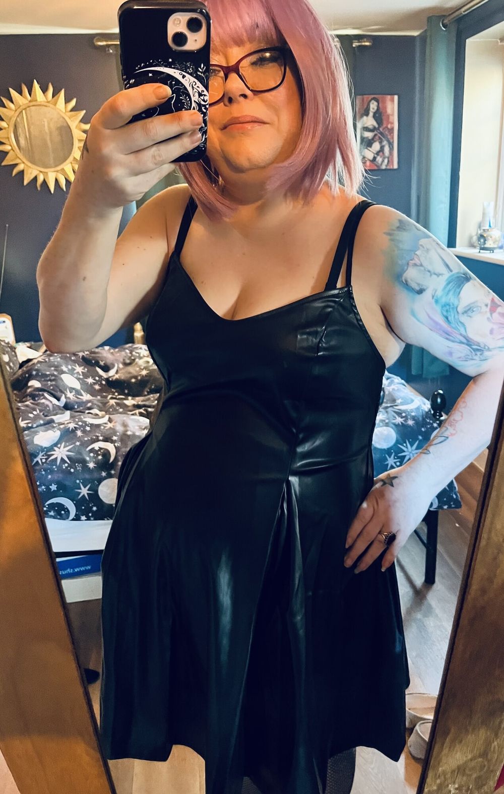 Tina Snua Selfies #44 - Leather Special #15