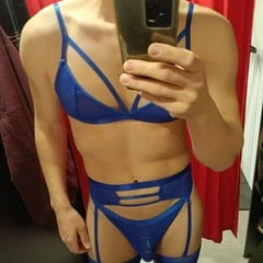 NickySissySlut went lingerie shopping in caged public 