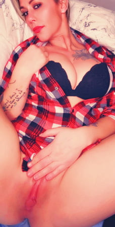 Enayi ile orta yaşlı seksi kadın