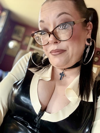 Tina Snua Selfies #166