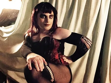 dark cabaret goth tranny        