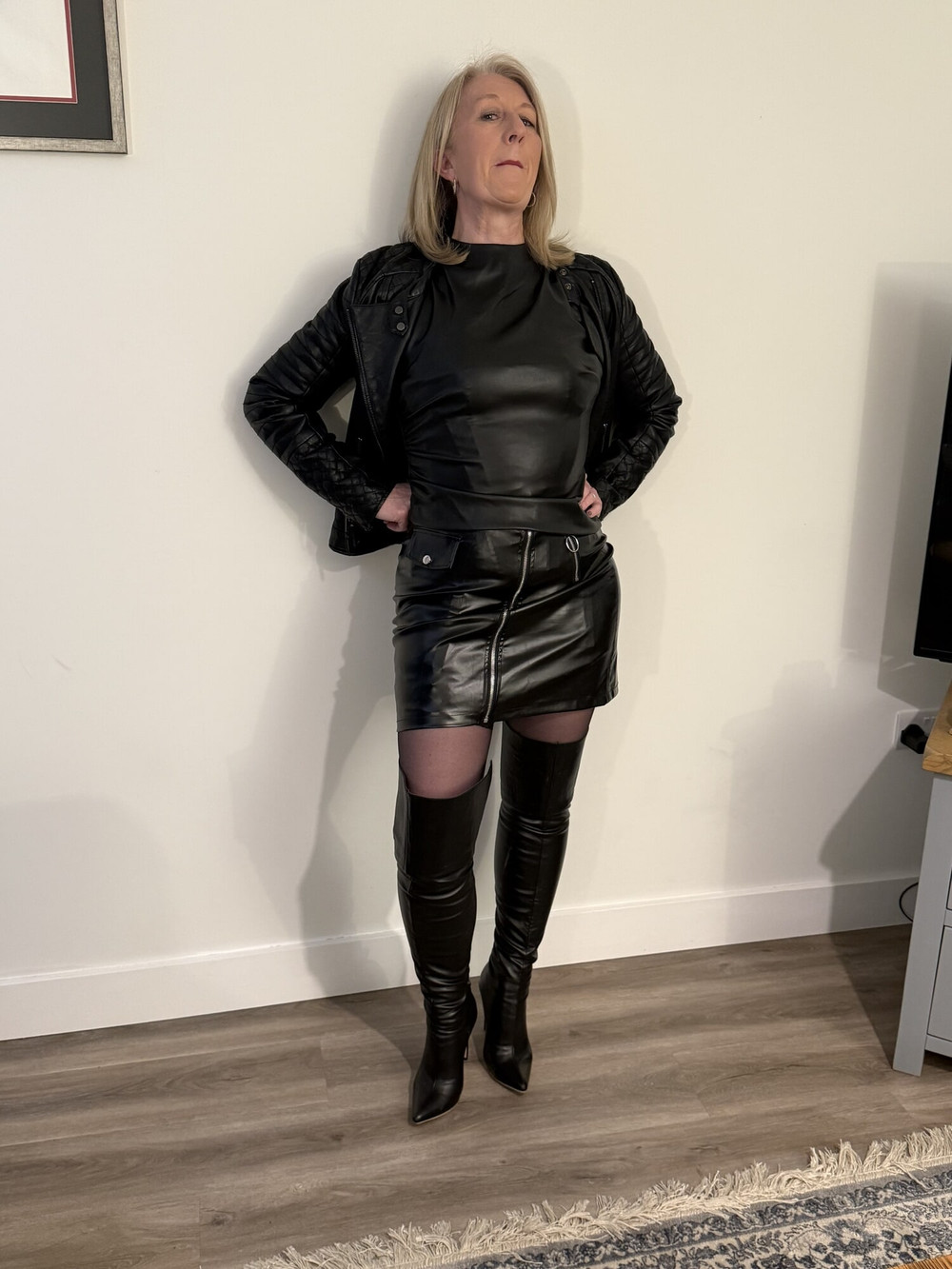 Slut wife leather to be shared #9