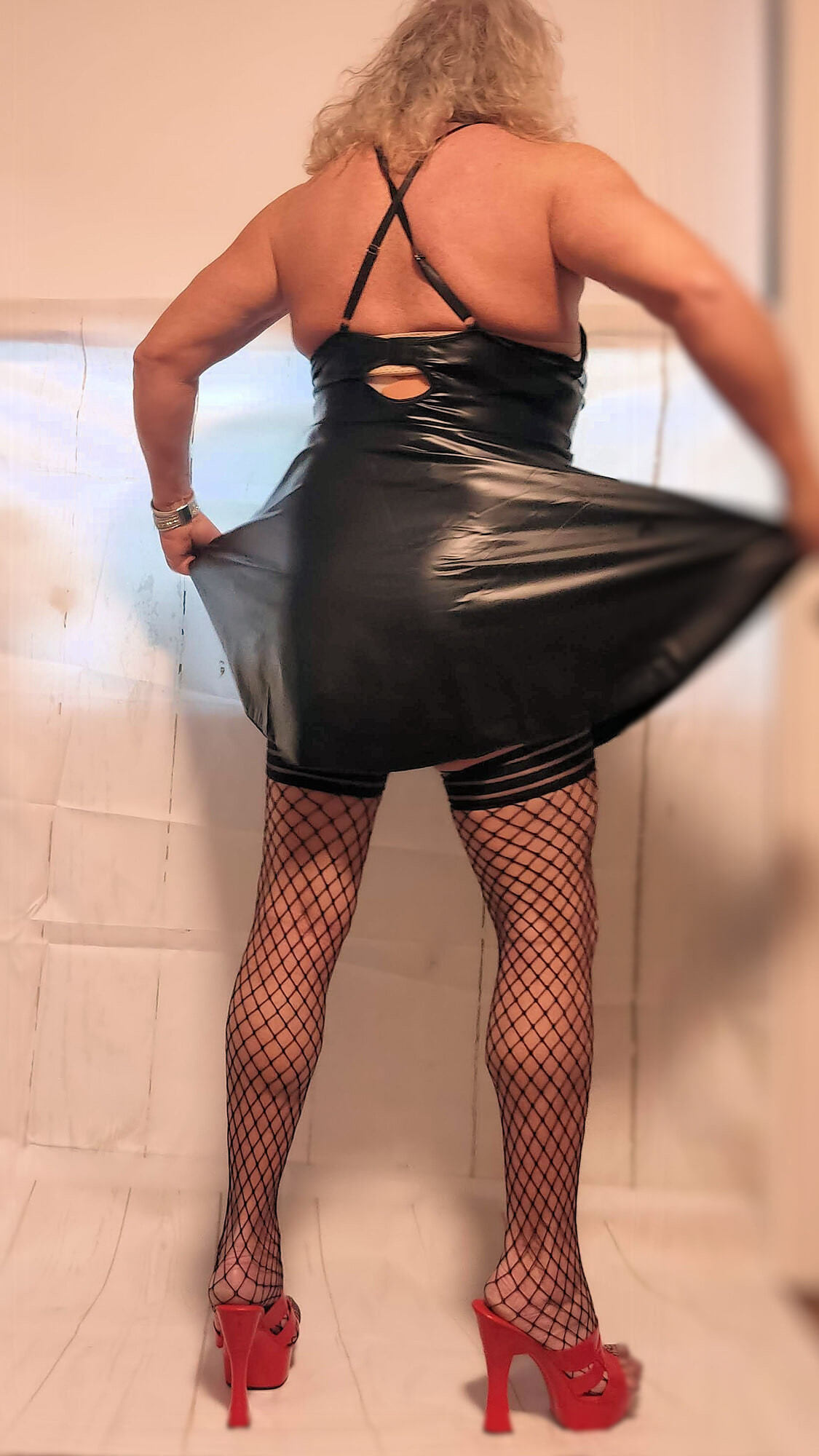 흑인과 빨간 머리의 슈팅