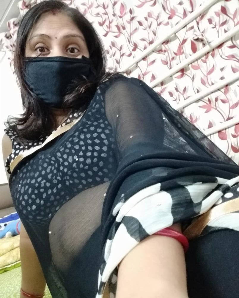 Saavi bhabhi