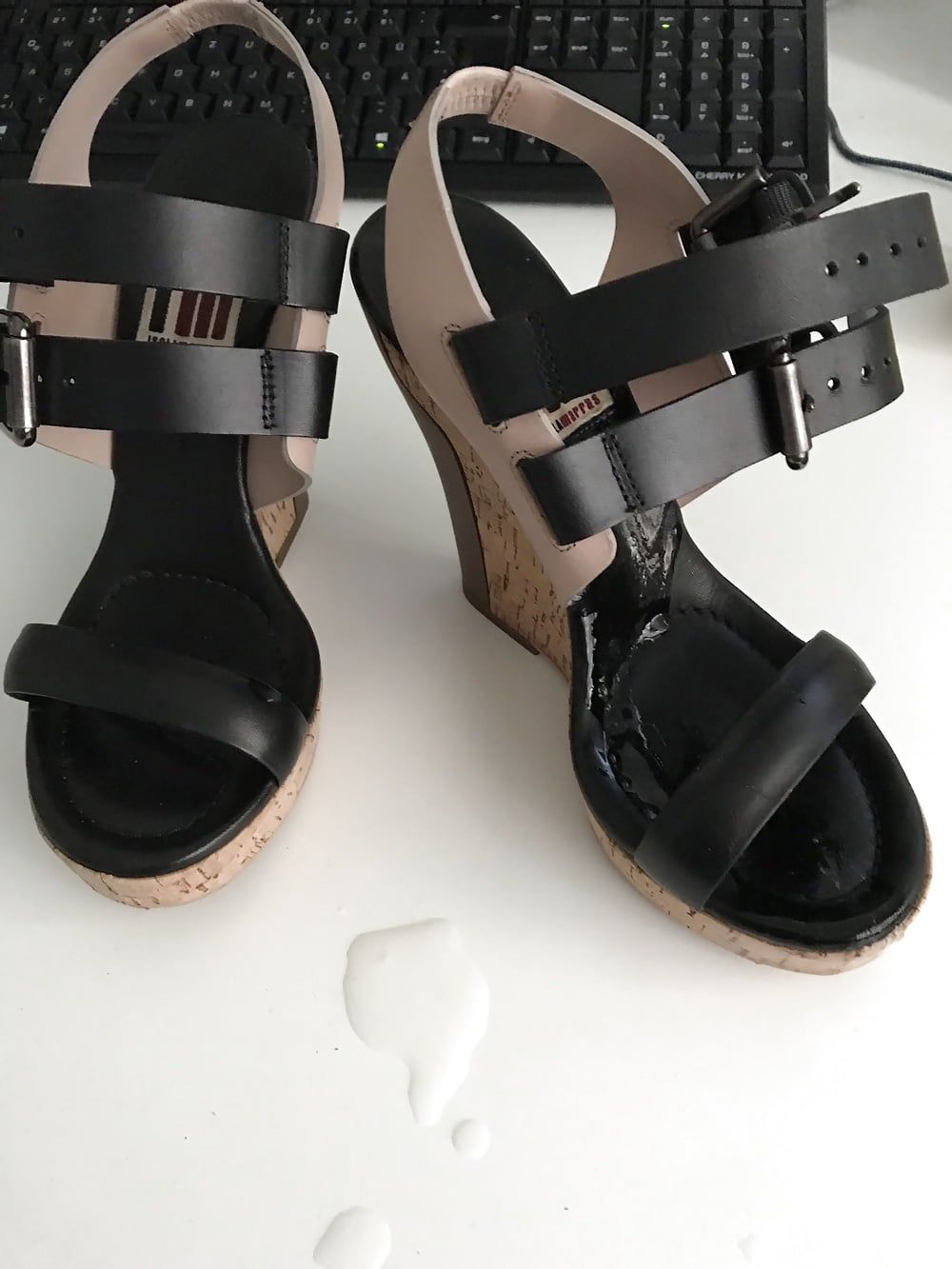 I&amp;#039;M ISOLA MARRAS Leather Wedges Fuck #11