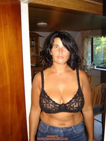 check my milf and her sexy outfits         