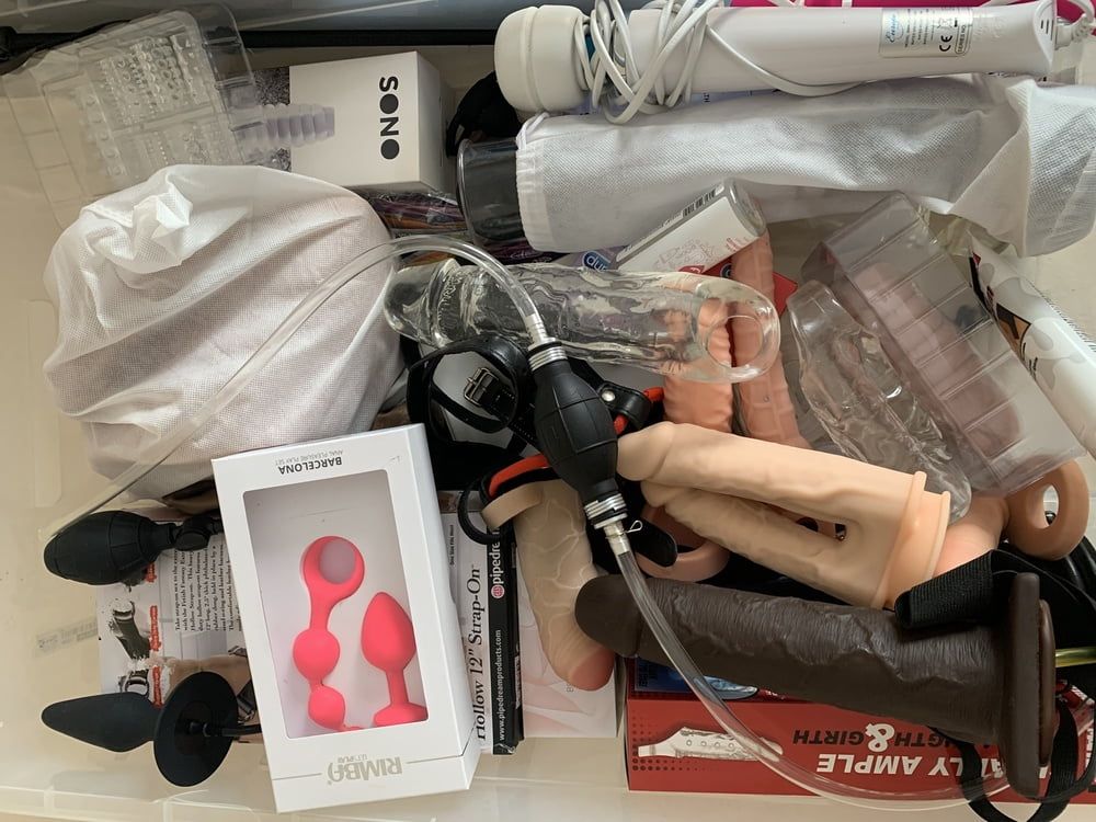 Sex toys competition - which one use on my pawg wife #2