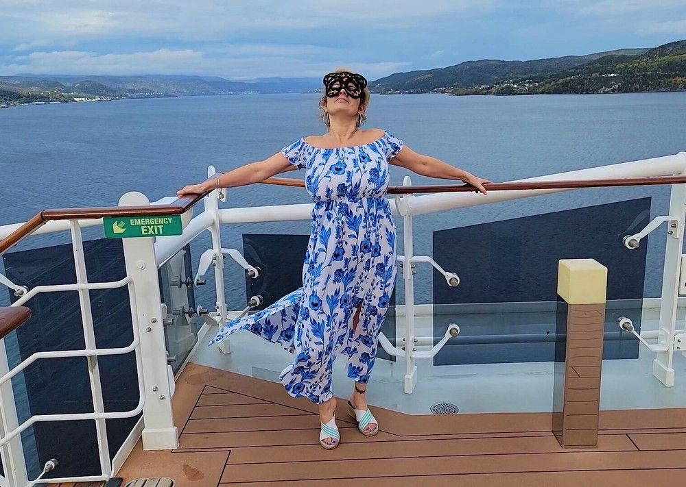 Swinger Big Tit MILF Wife Sucks Fucks and Jerks Big Cock #29