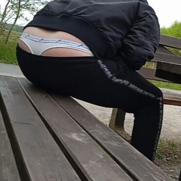 Tanga zeigen