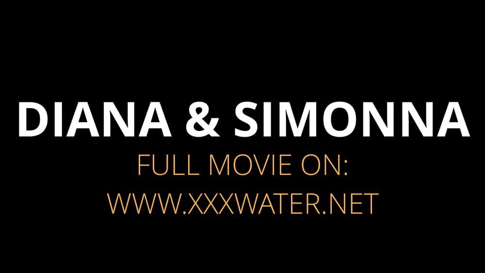 Simonna and Diana UnderWaterShow