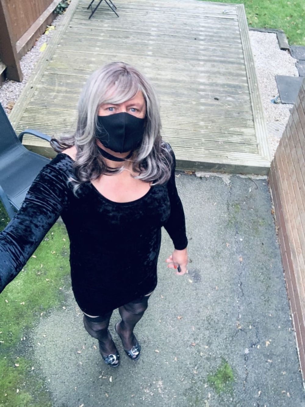 Amateur crossdresser Kelly cd in black velvet dress  #3