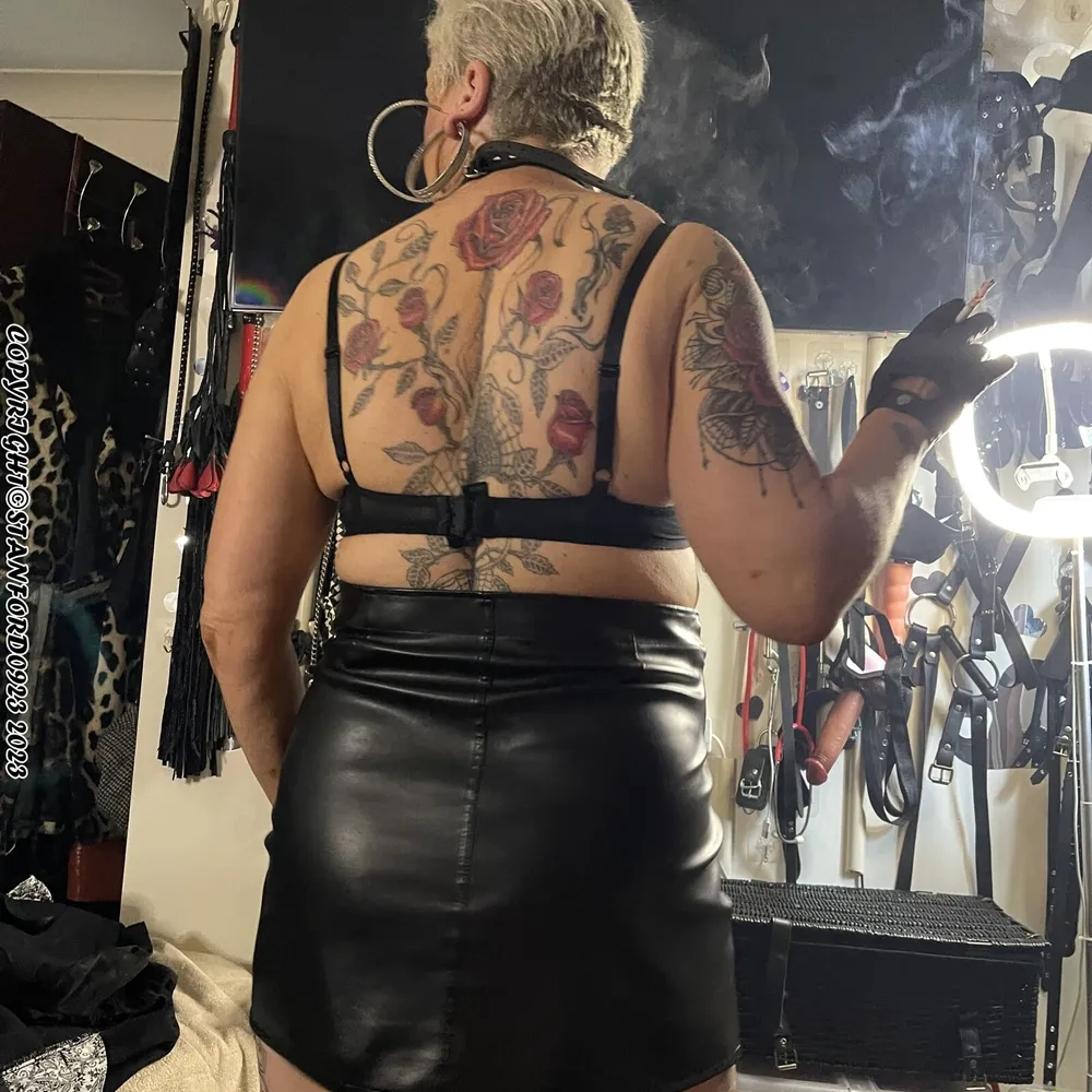 BIKER WHORE SHIRLEY #24