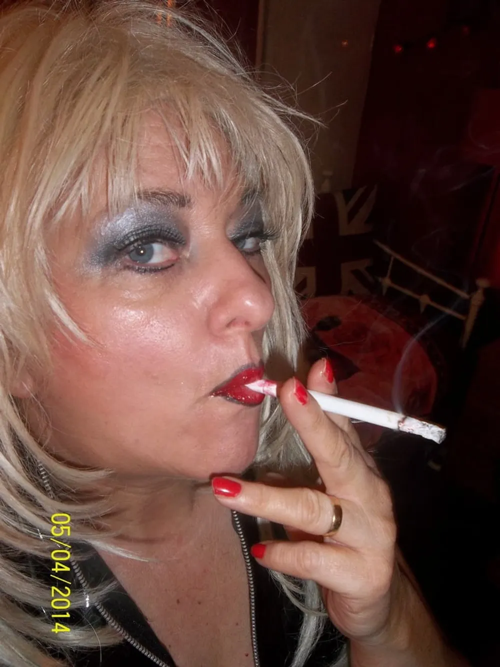 SMOKING WIFE #9