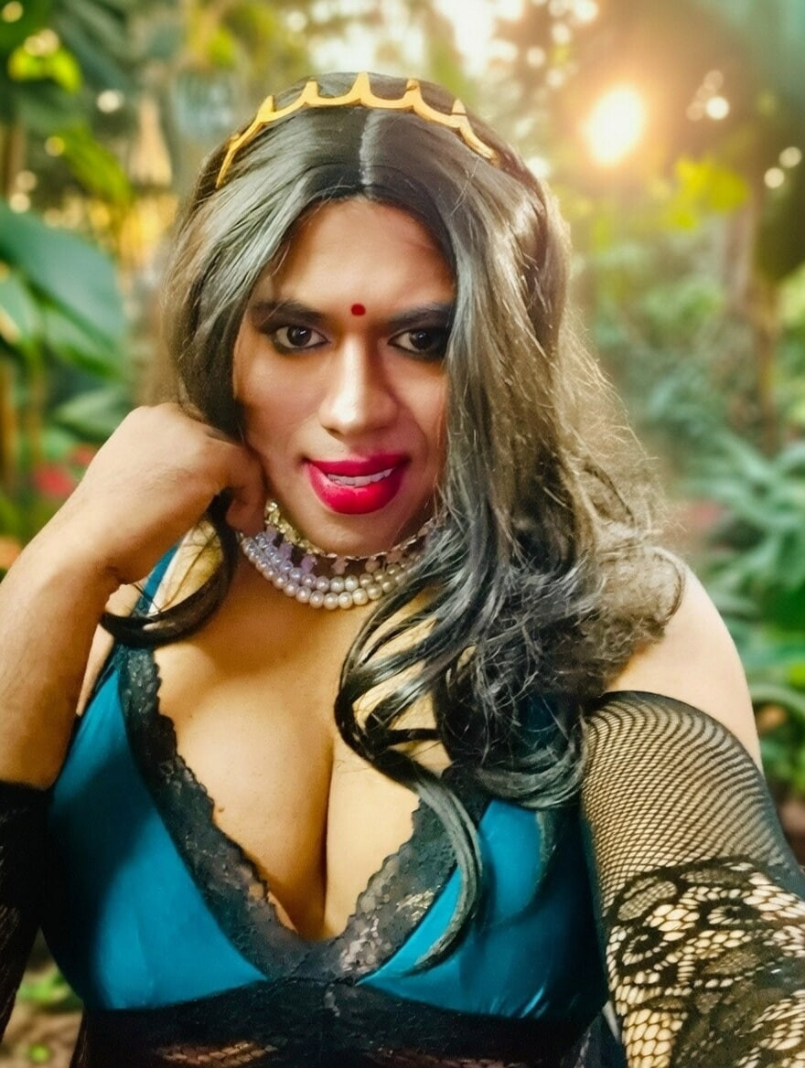 Verronika Desi Trans Model Photo Collection #16