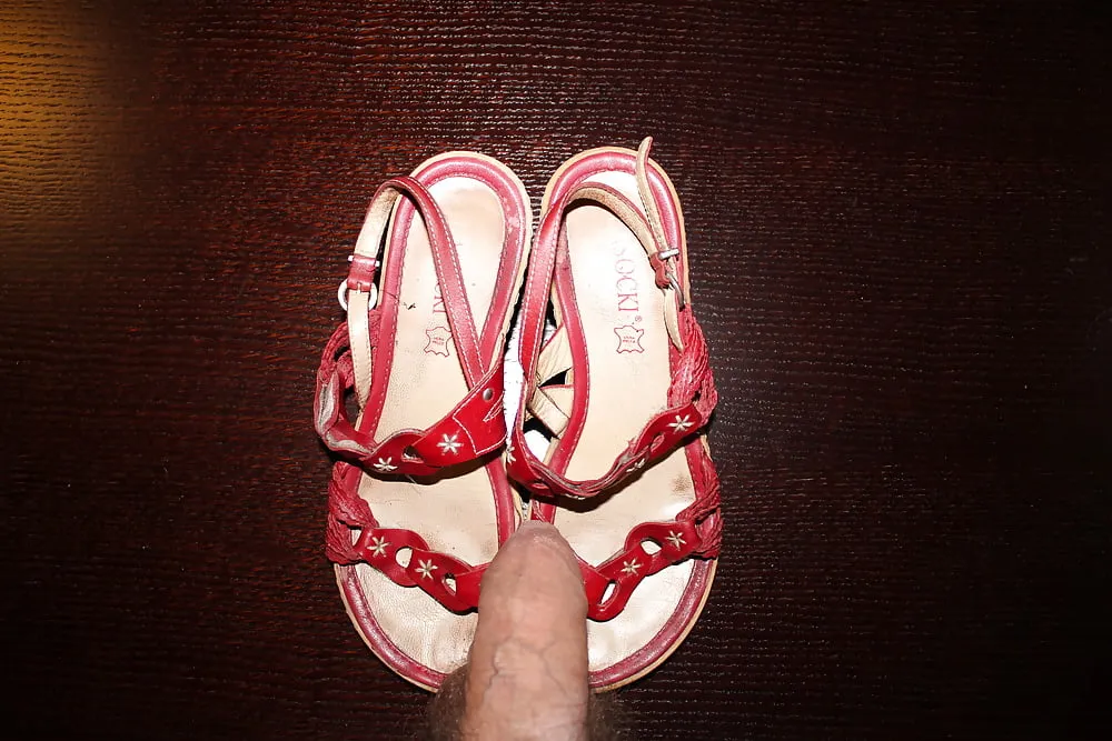 Cum on red platform sandals #5