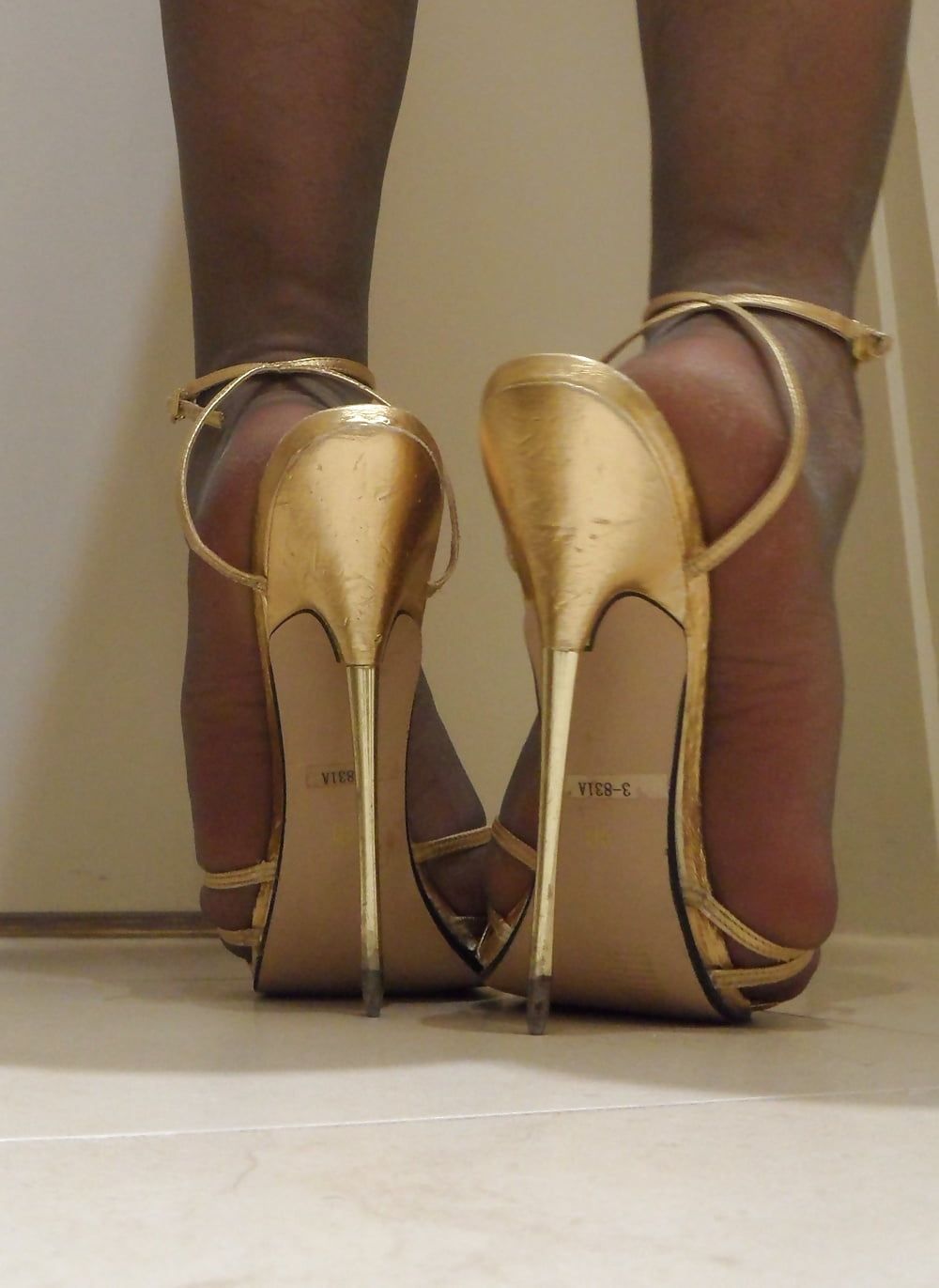 feel the heels #18