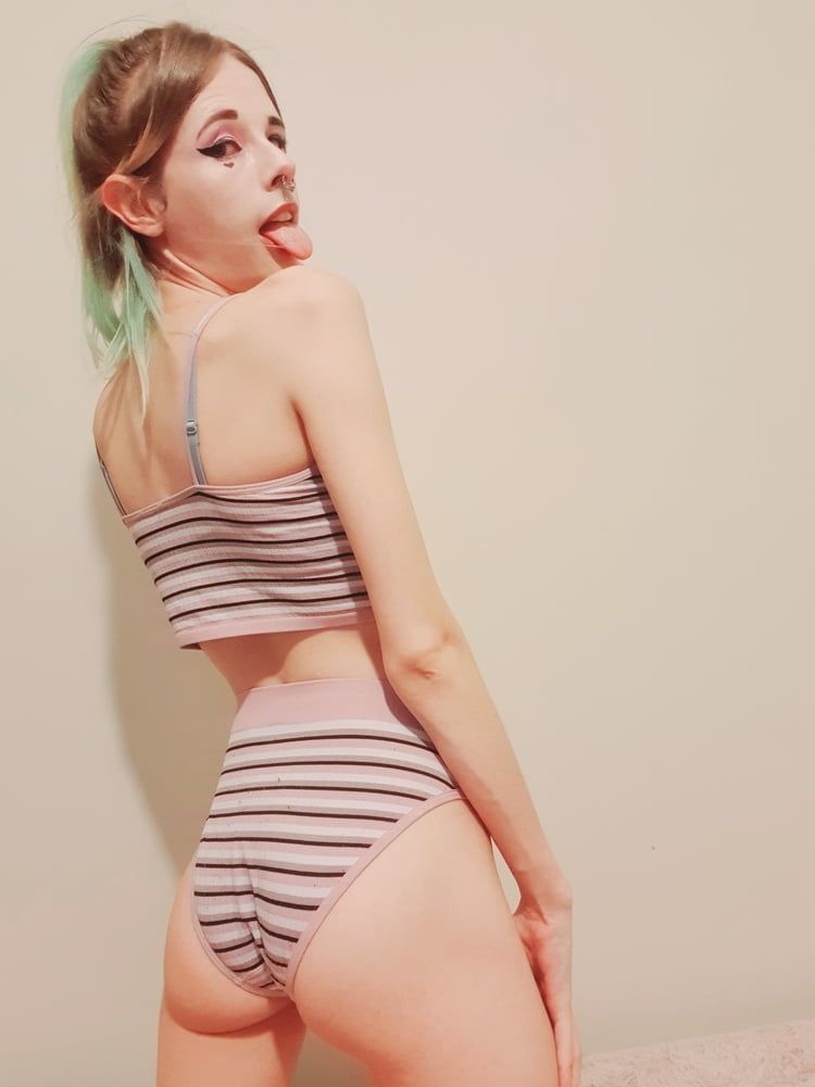 sammy splosion- stripedy panties #4
