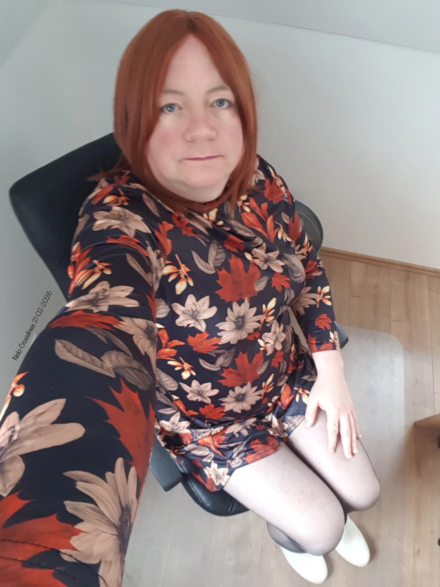 Nicki-Crossdress lovely Dress and Stockings 