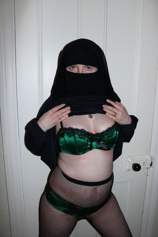 Burqa Niqab Fishnet Pantyhose #21