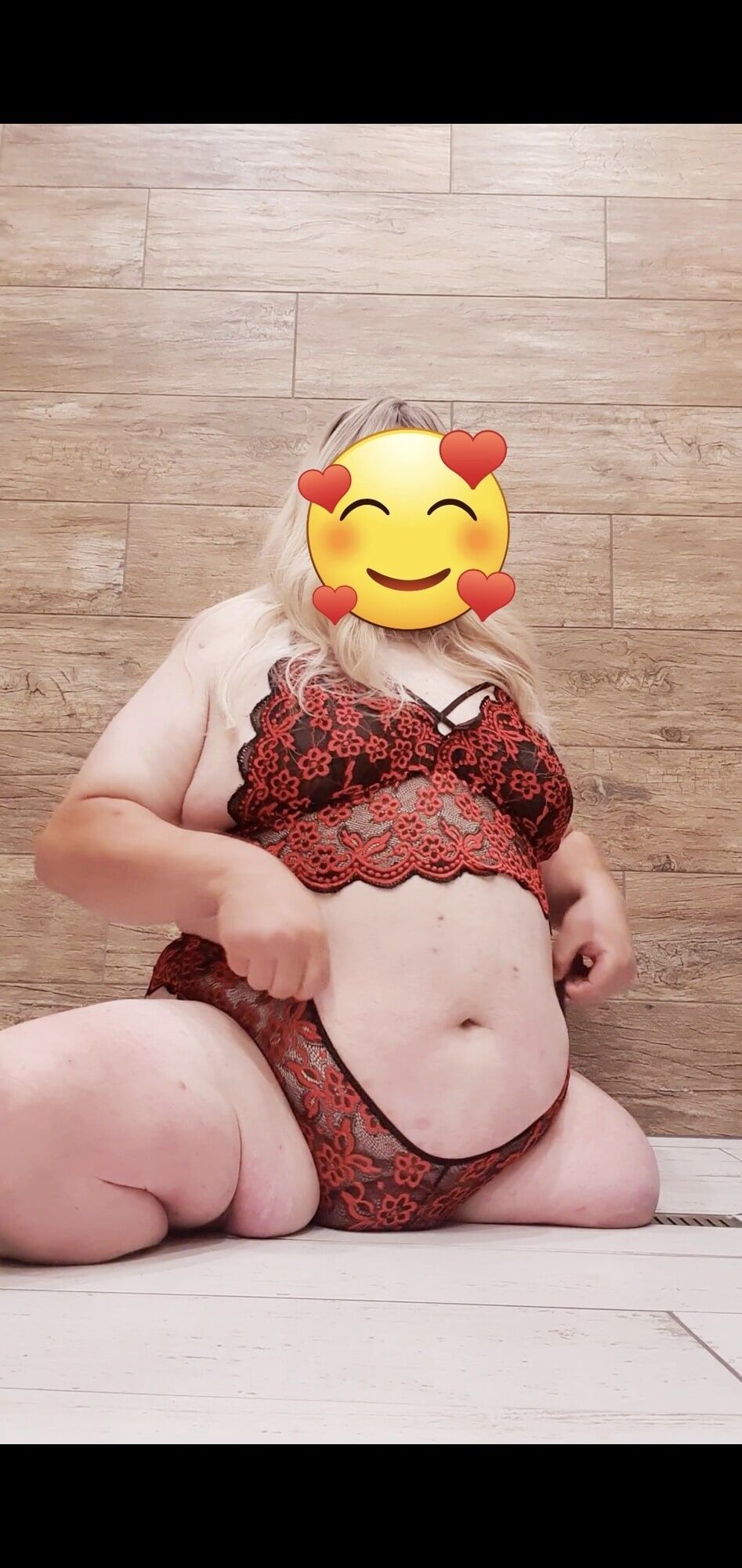 Amputee Laura in red lingerie 