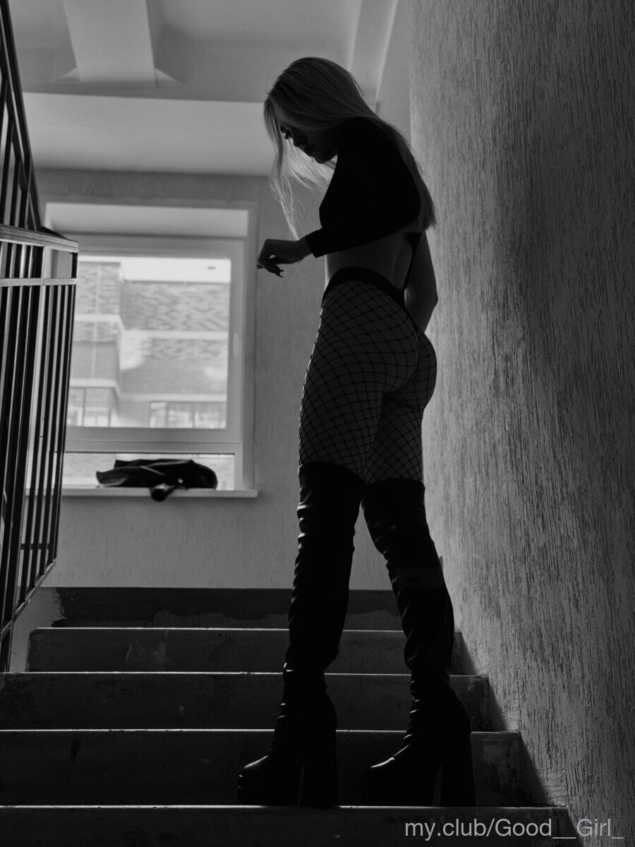 Kris Free Photos #10