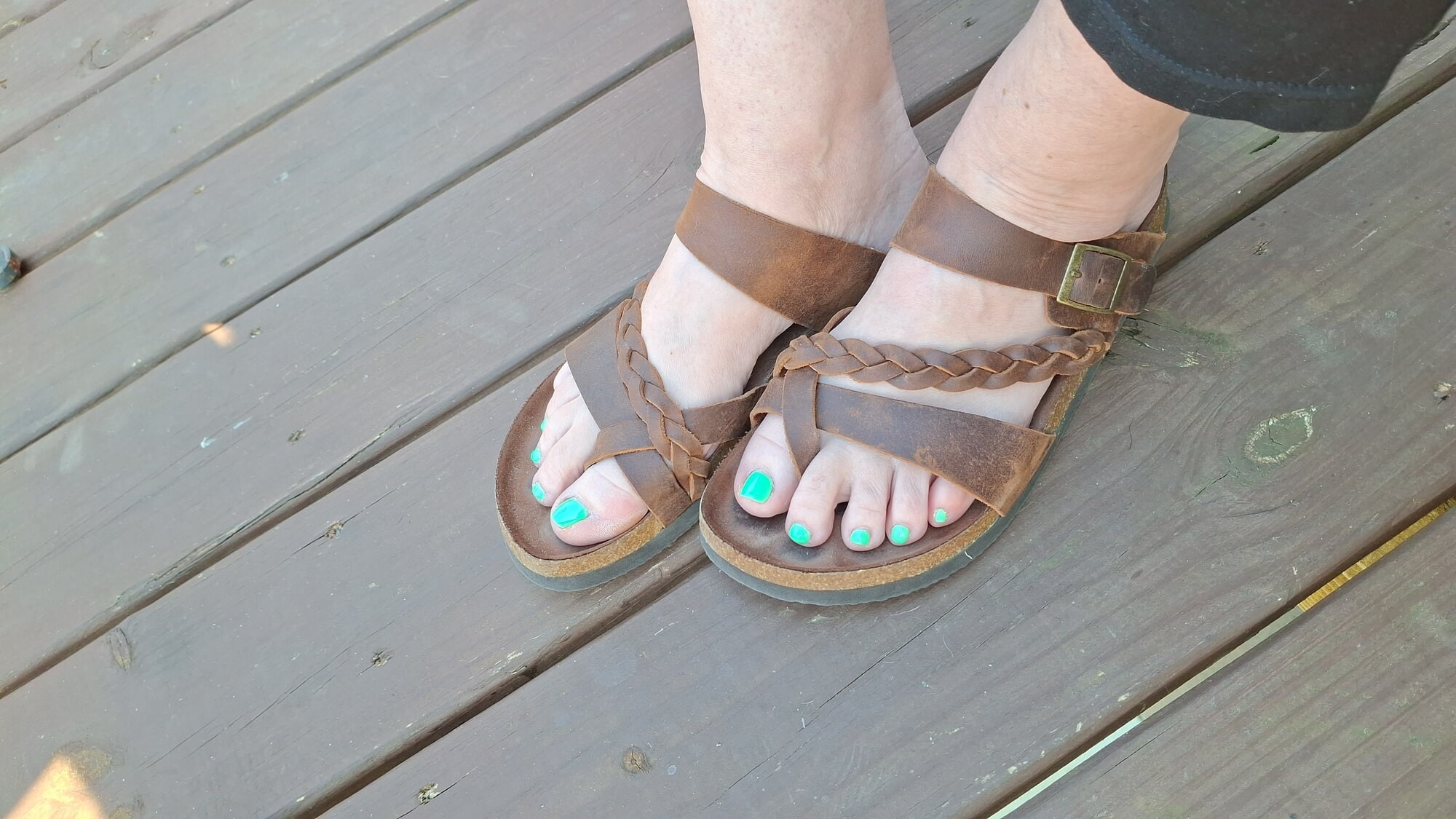 Cute little green toes #2
