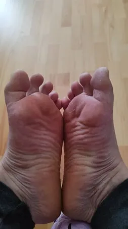 hornychubby feet new         