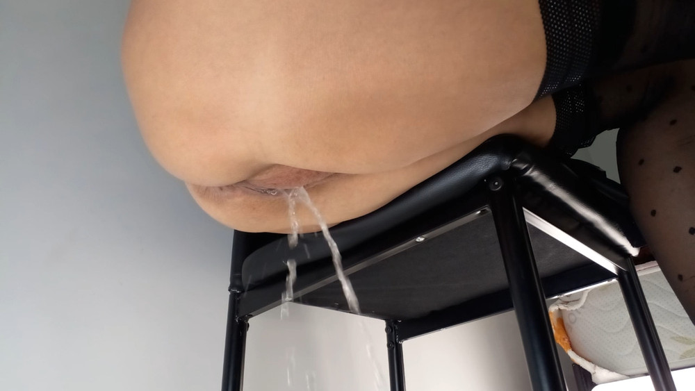 Pissing compilation. Part 2