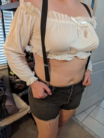 hotwife pirate costume         