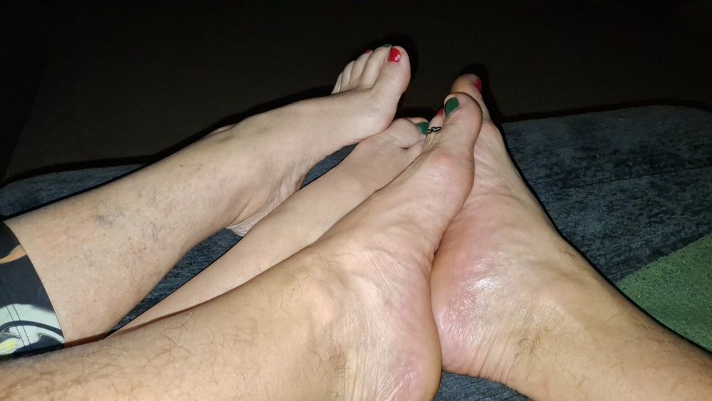 Showing off our Xmas pedicures #9