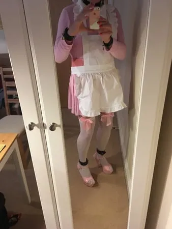 sissy maid         