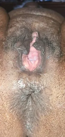 cum on my butt and in my sweet pussy hole         