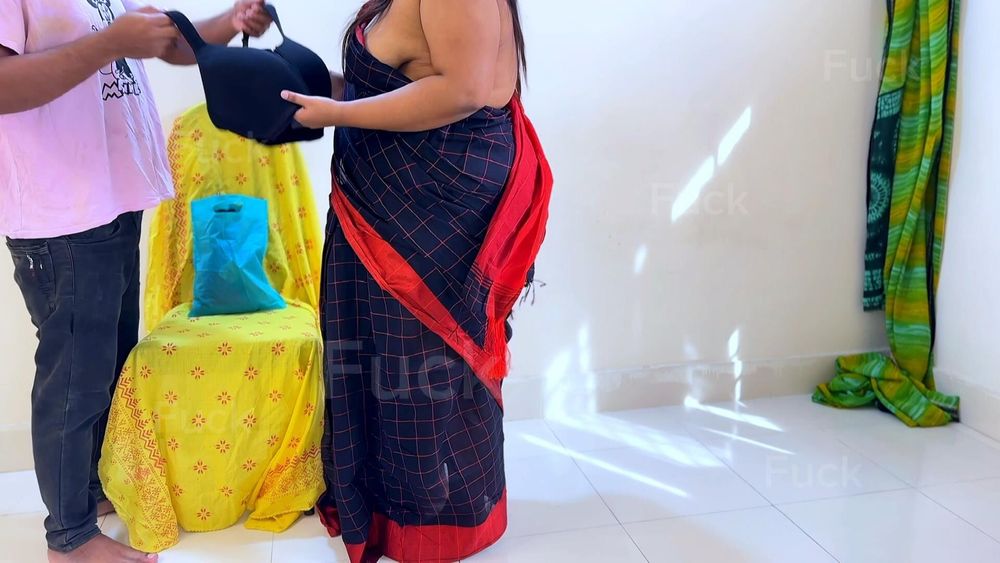 Desi Aunty Fucked By Tailor - Cute Tamil Saree BBW AUnty #2