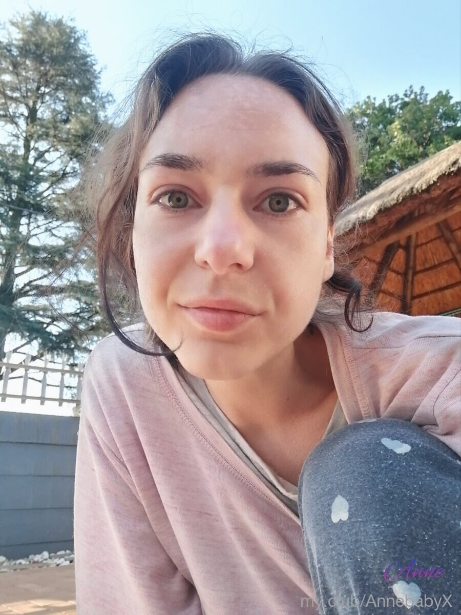 Anne Free Photos #5