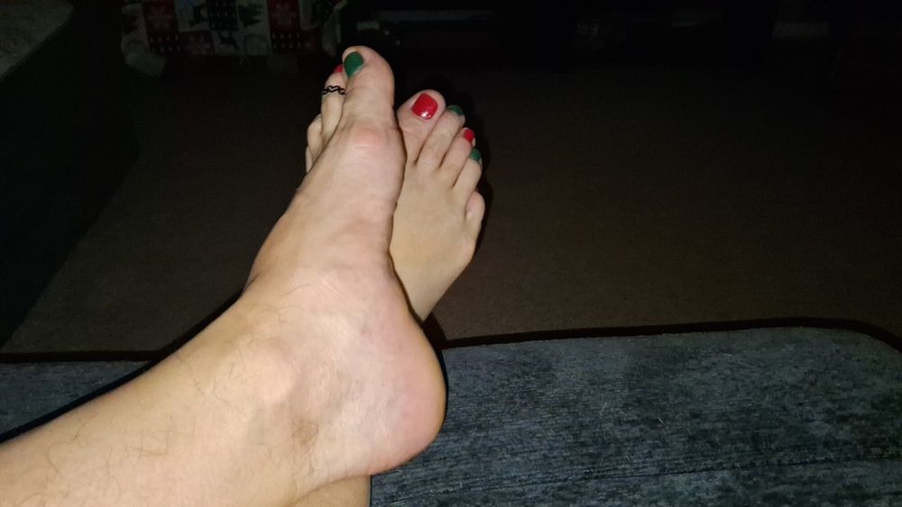 My Christmas pedicure toes #17