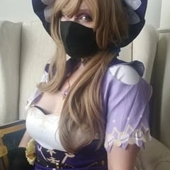 Lisa Cosplay 