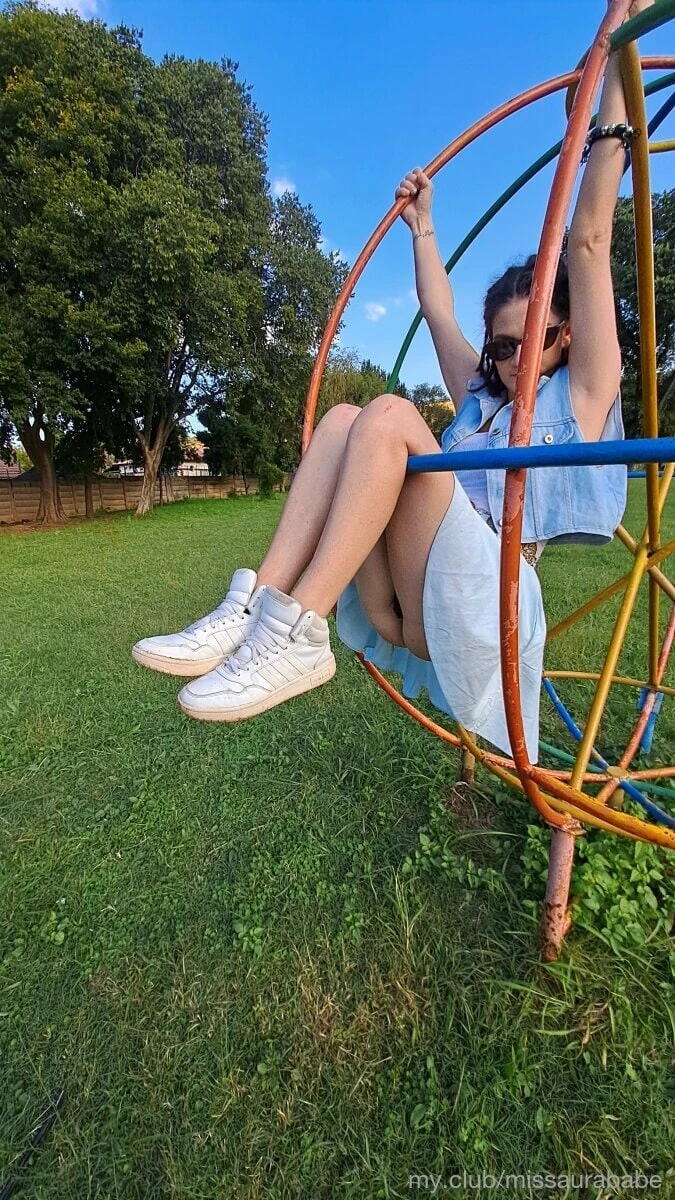 Miss Aura Free Photos #46