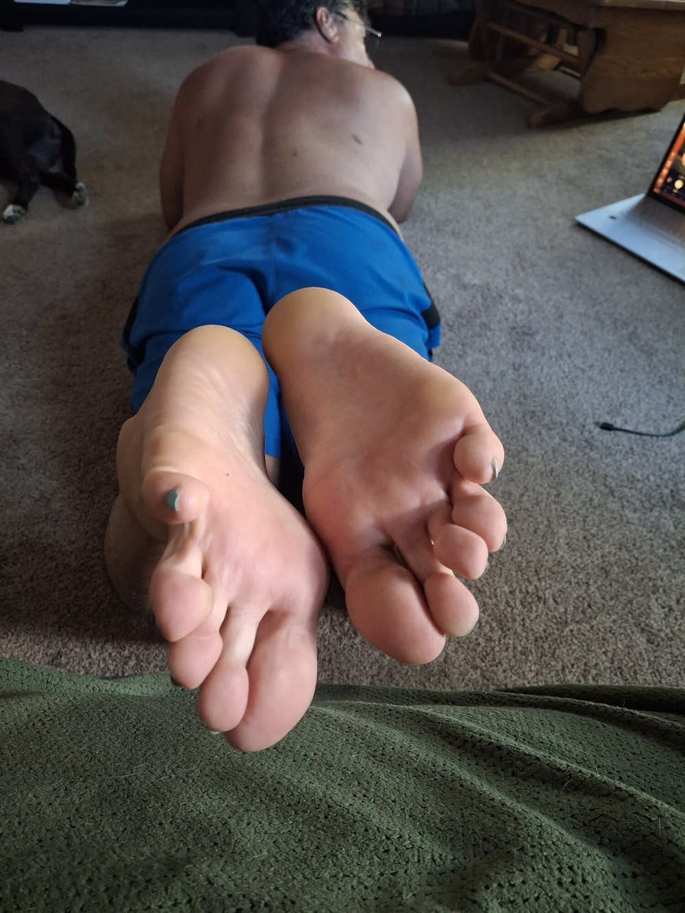 Posing my soles while on my knees #4