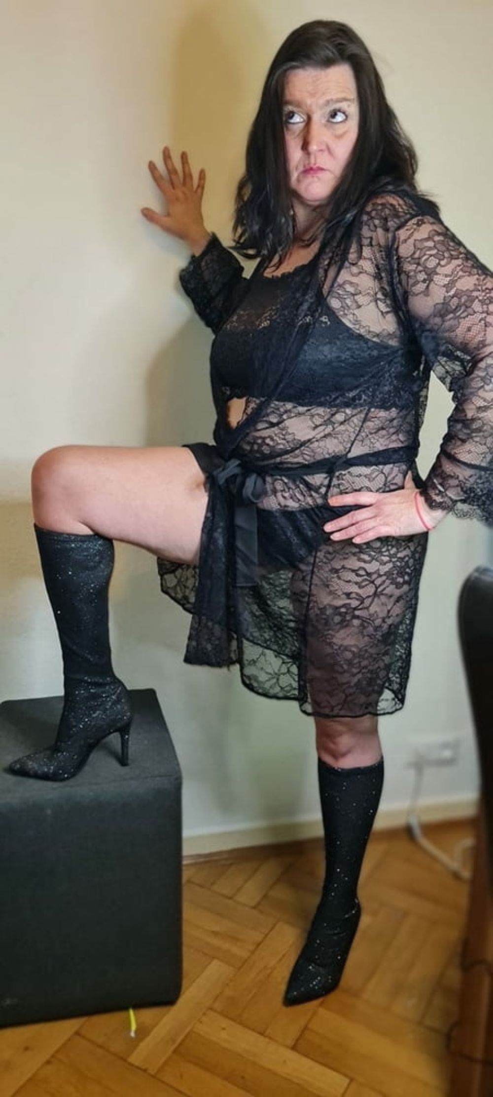 new foot, boots and shoes gallery.