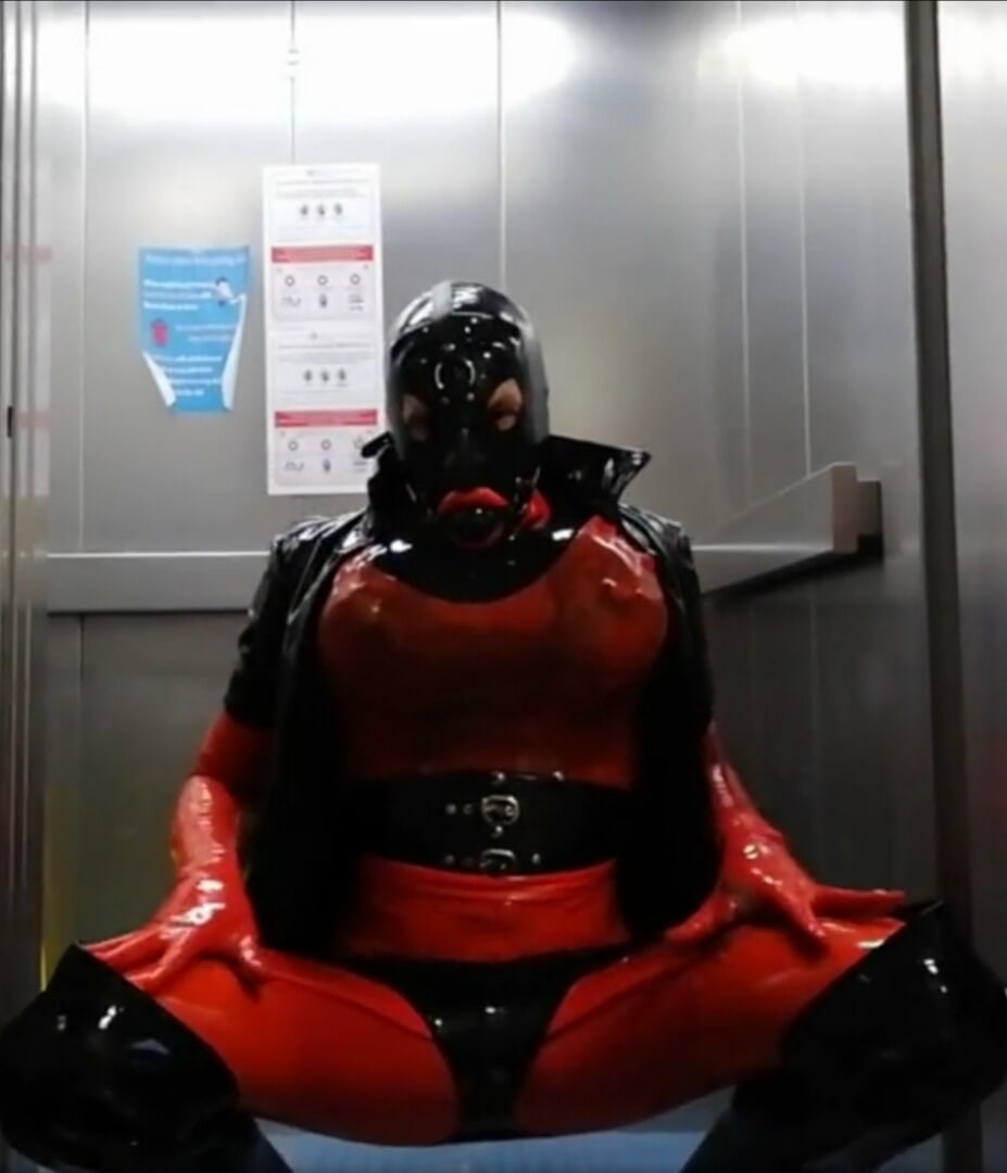 Alison in rubber #12