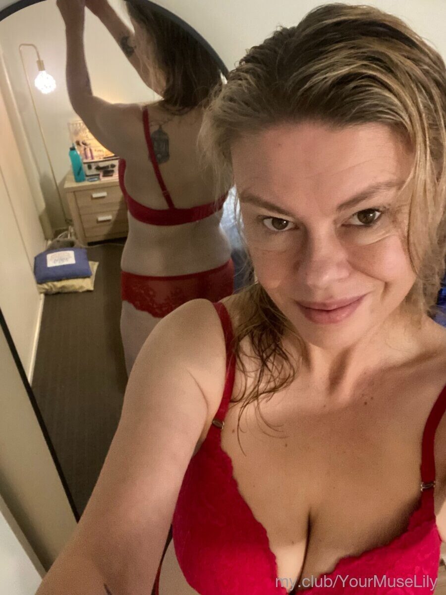 Lily Free Photos #16
